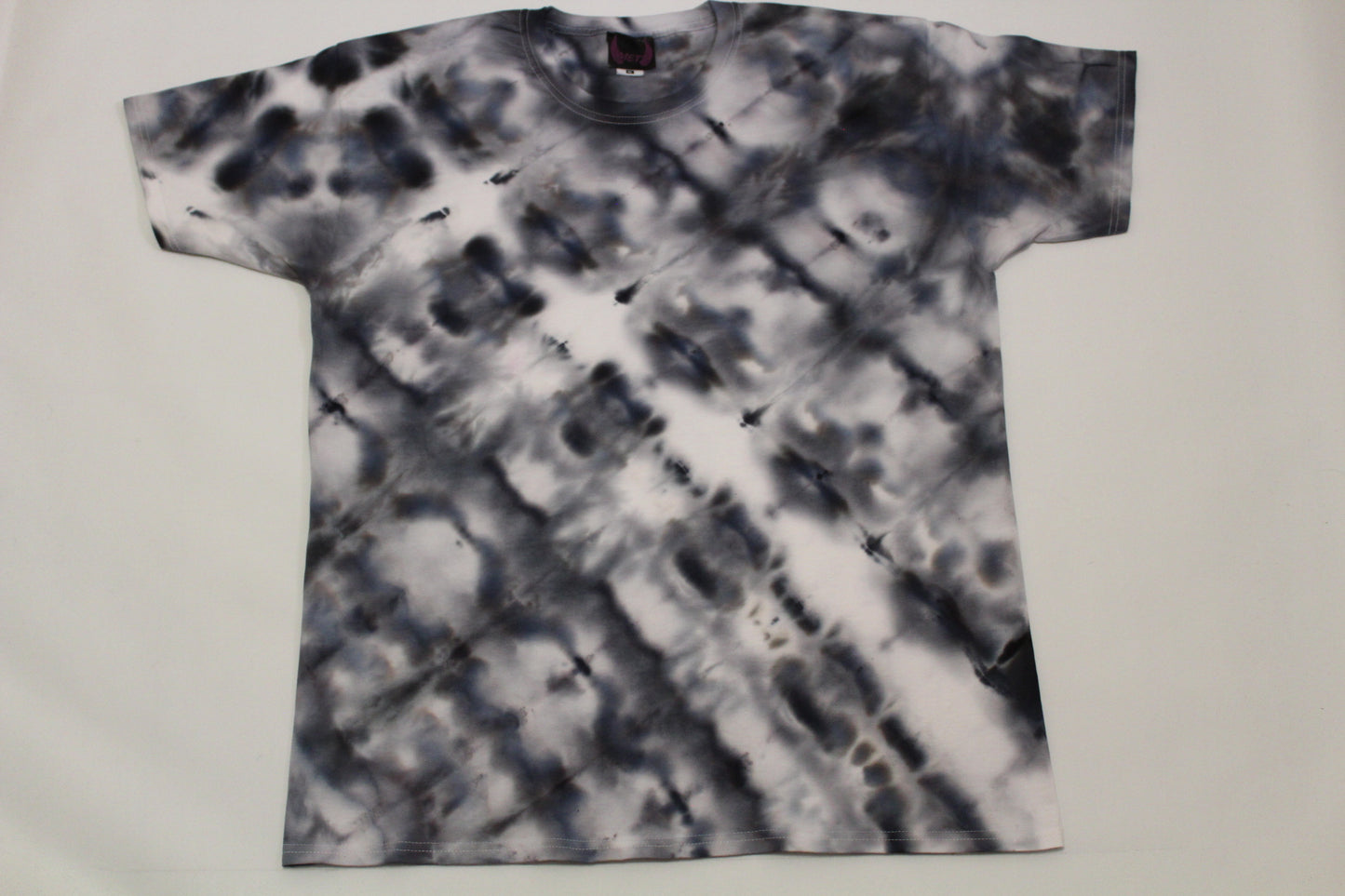 XL batiikki t-paita