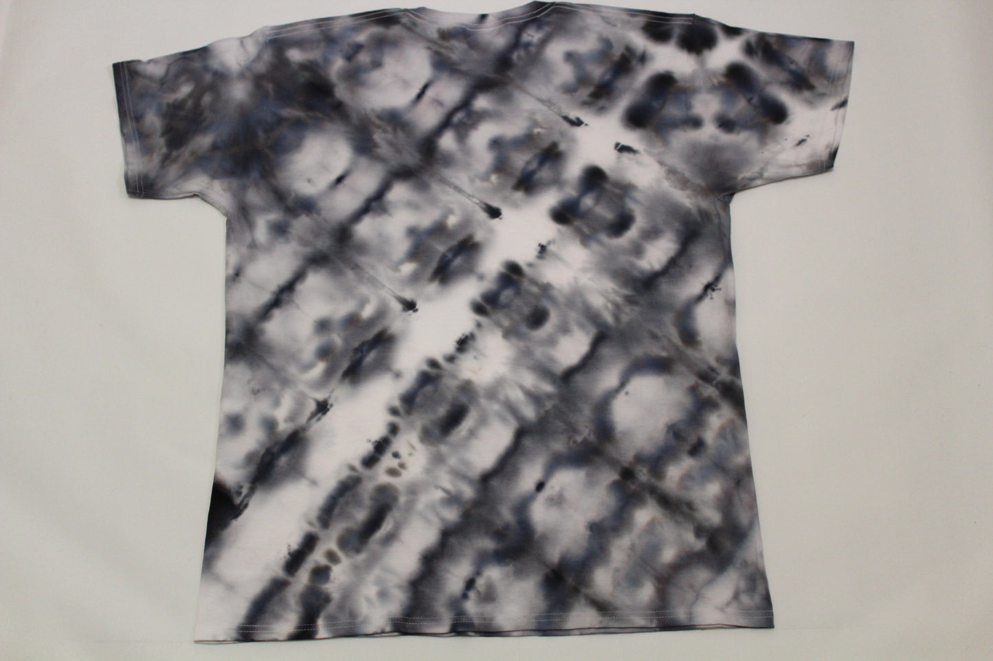 XL batiikki t-paita