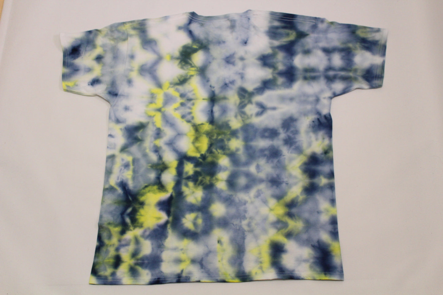 XL batiikki t-paita