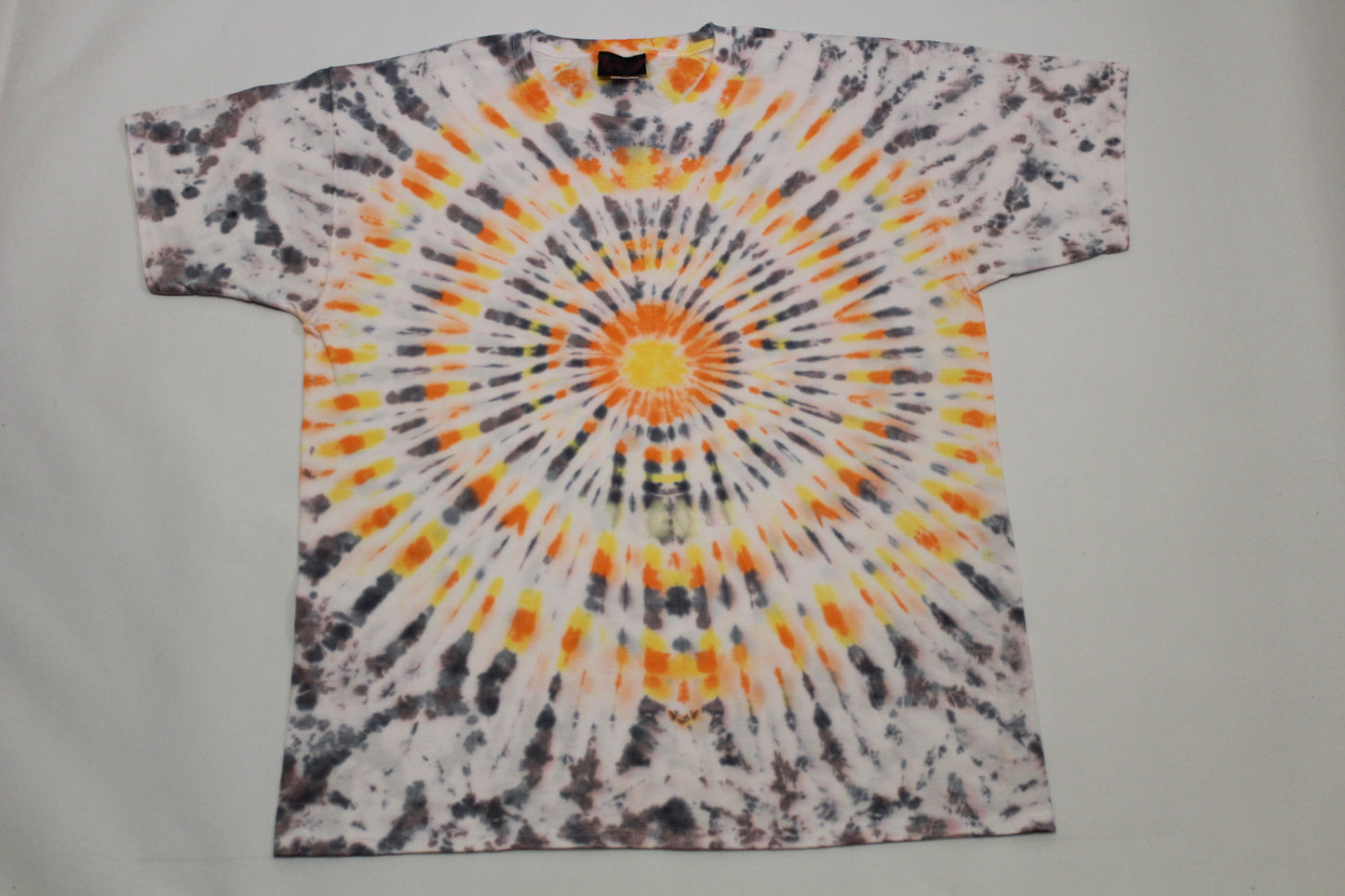 XL batiikki t-paita