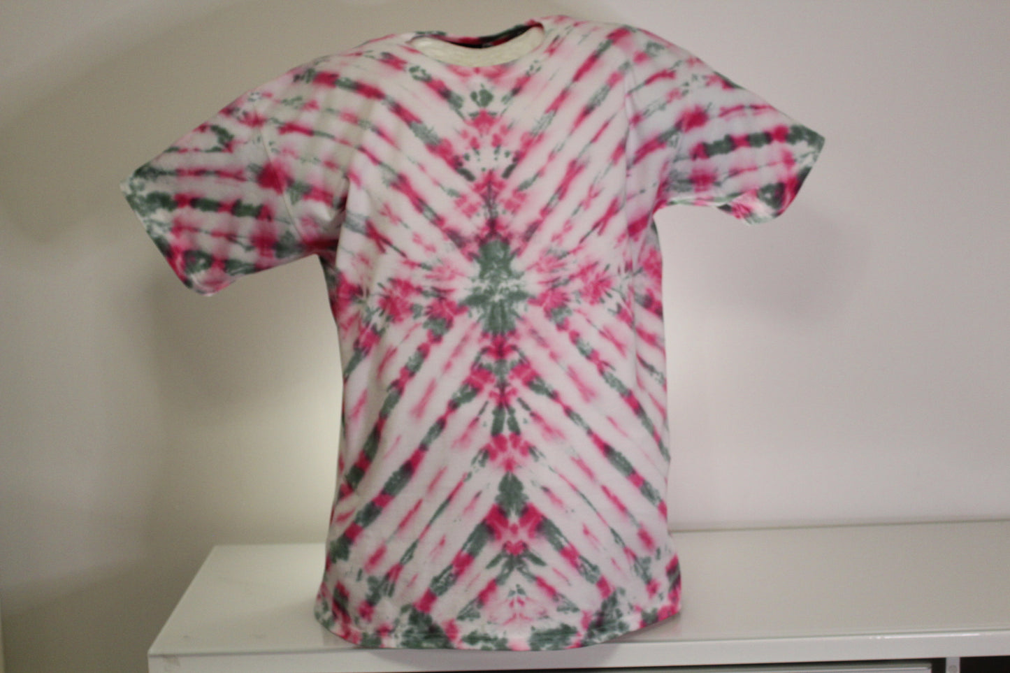 XL batiikki t-paita