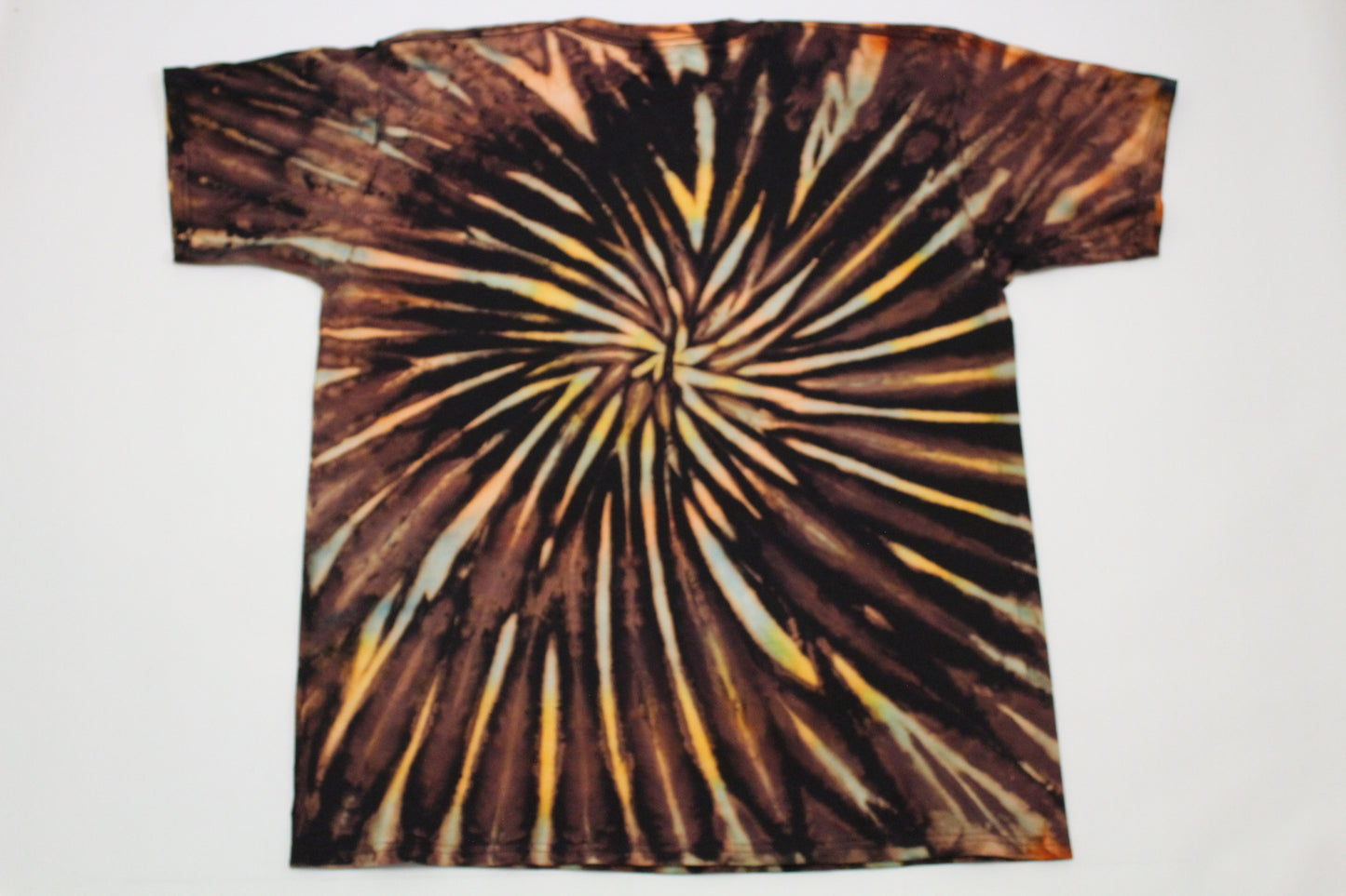 XL batiikki t-paita