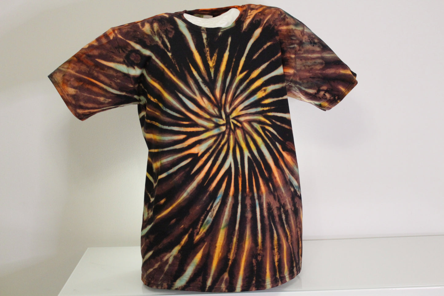 XL batiikki t-paita