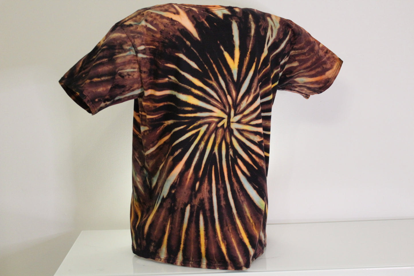 XL batiikki t-paita
