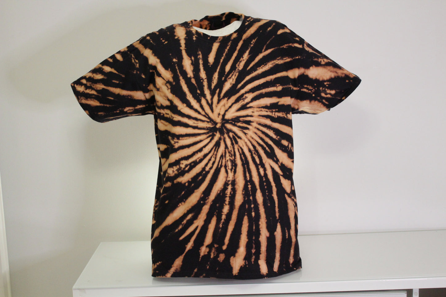 XL batiikki t-paita