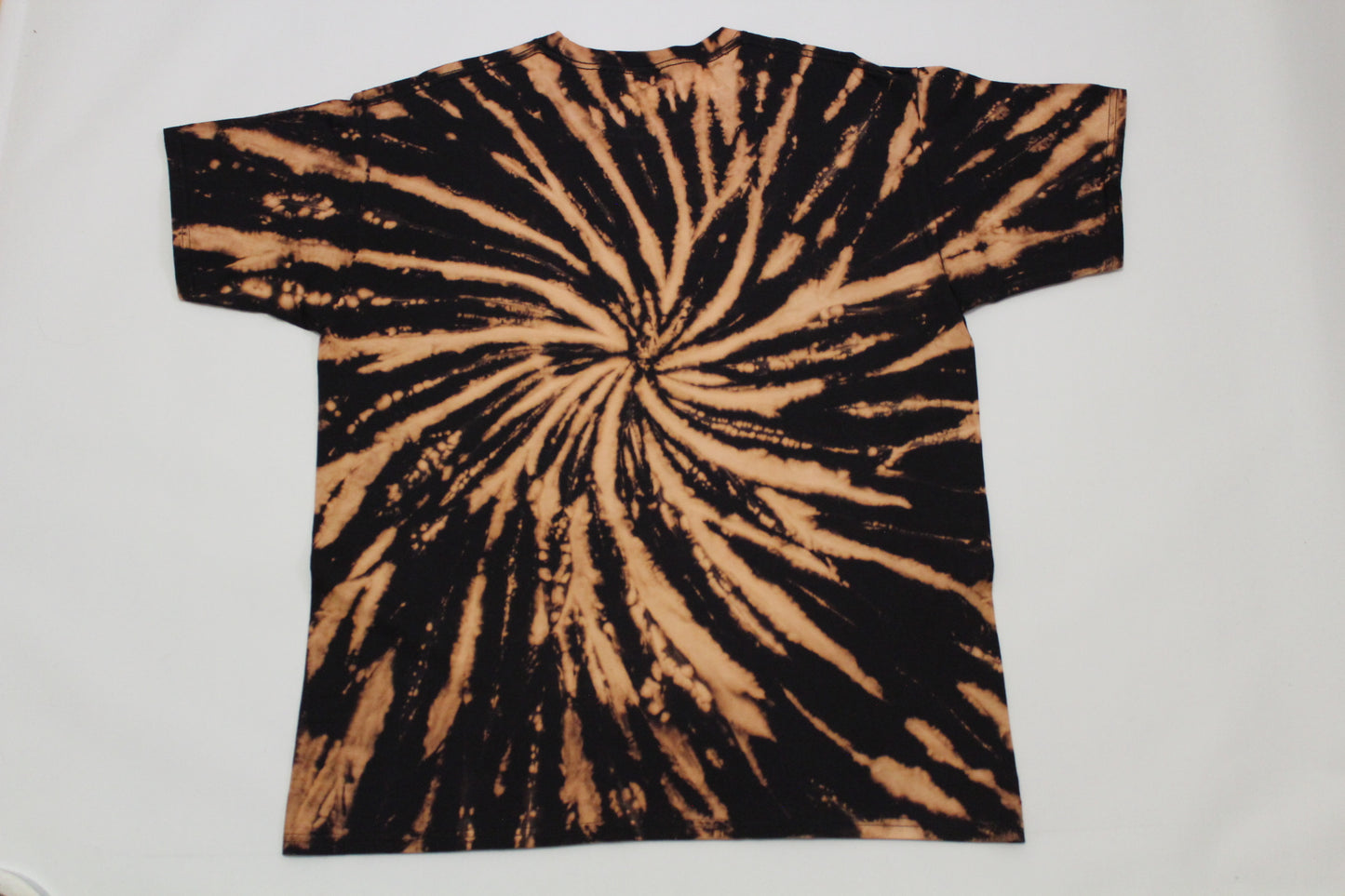 XL batiikki t-paita