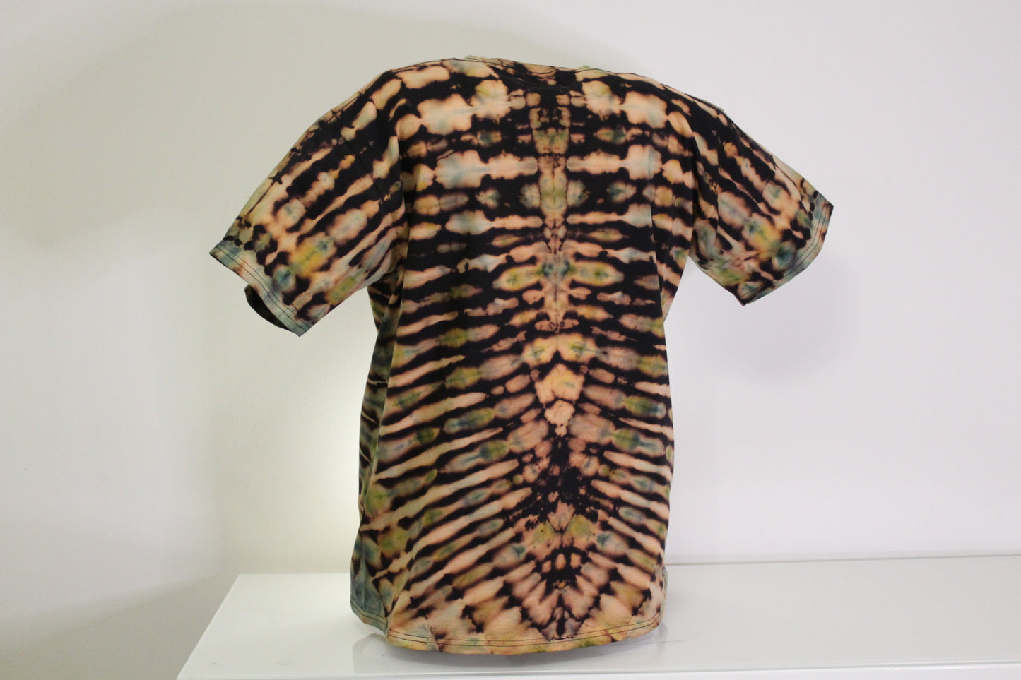 XL batiikki t-paita