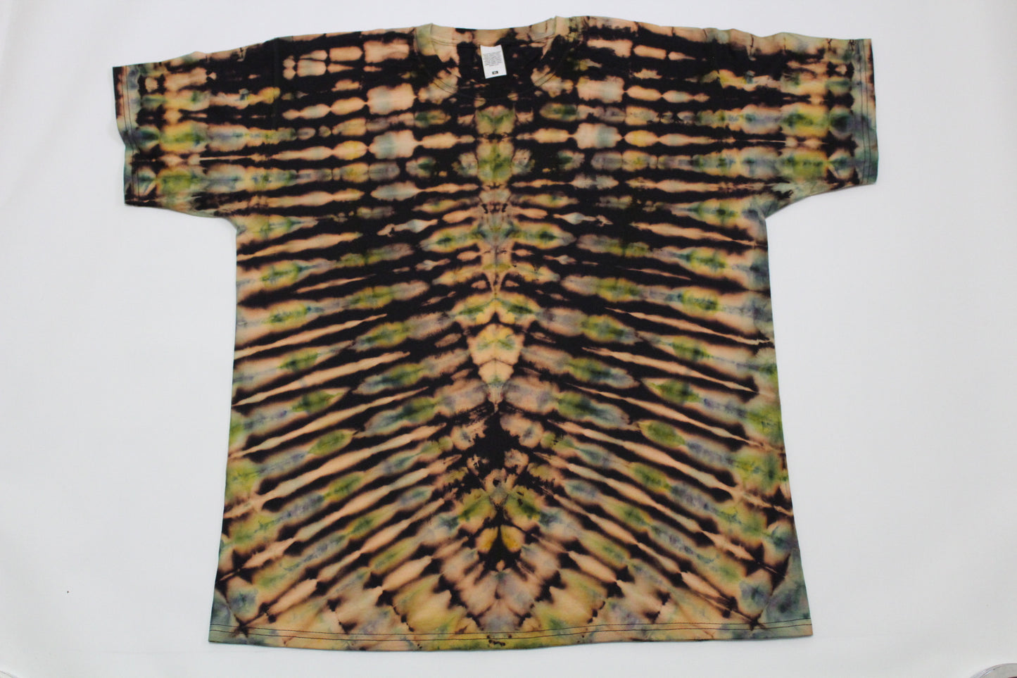 XL batiikki t-paita