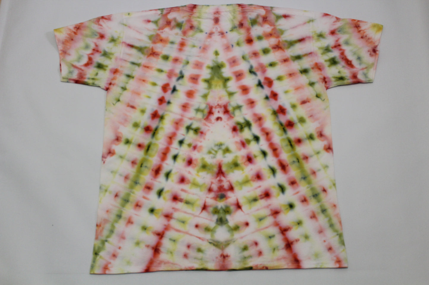 XL batiikki t-paita