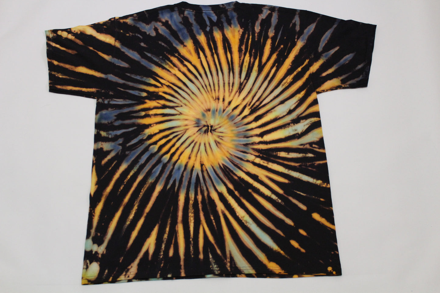 XL batiikki t-paita