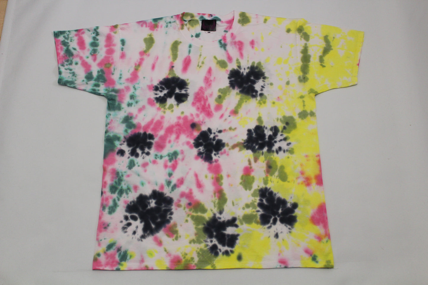 XL batiikki t-paita