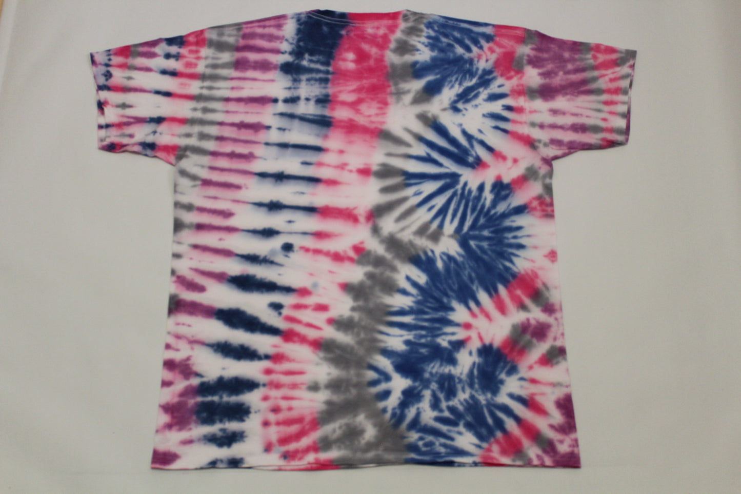 XL batiikki t-paita