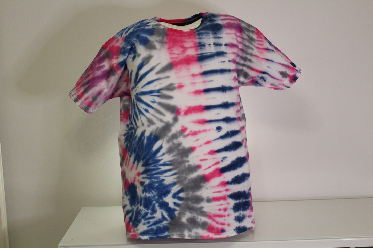 XL batiikki t-paita