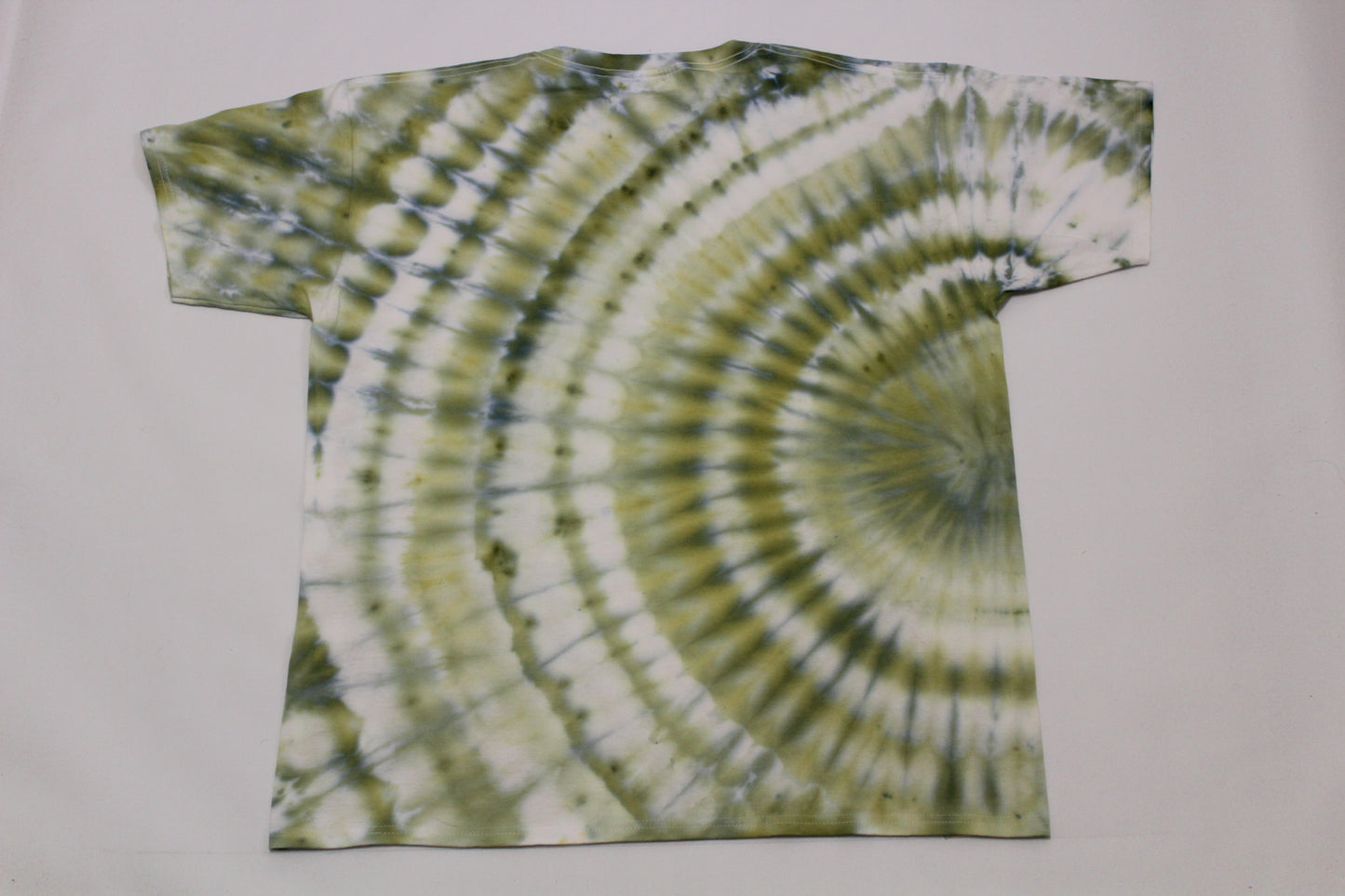 XL batiikki t-paita