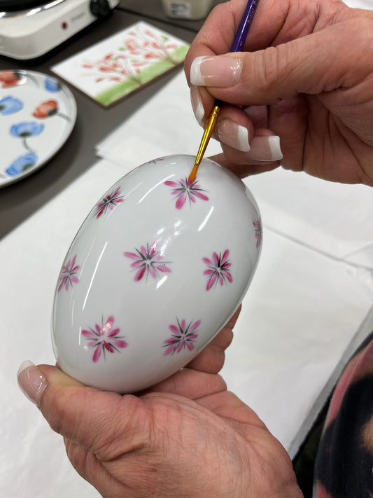 Posliininmaalaus alkeiskurssi         7 kertaa kesto 3 h / kerta  7.1.-18.2. Tiistaisin 2026